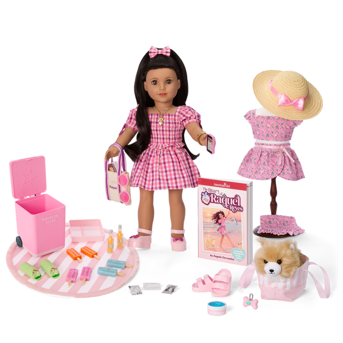 Raquel Reyes™ Gift Set (Girl of the Year™ 2026) V1