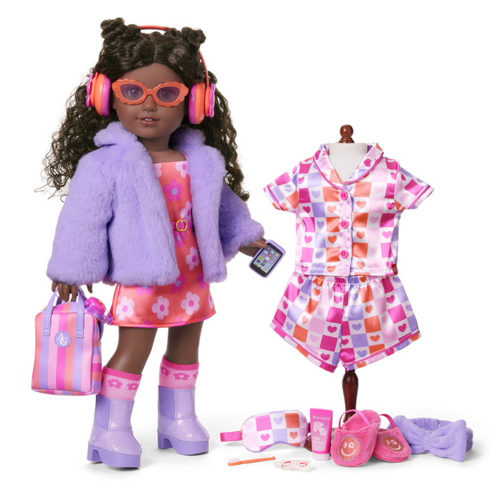 Truly Me™ #127 Doll & Day of Fun All-in-One Set T9