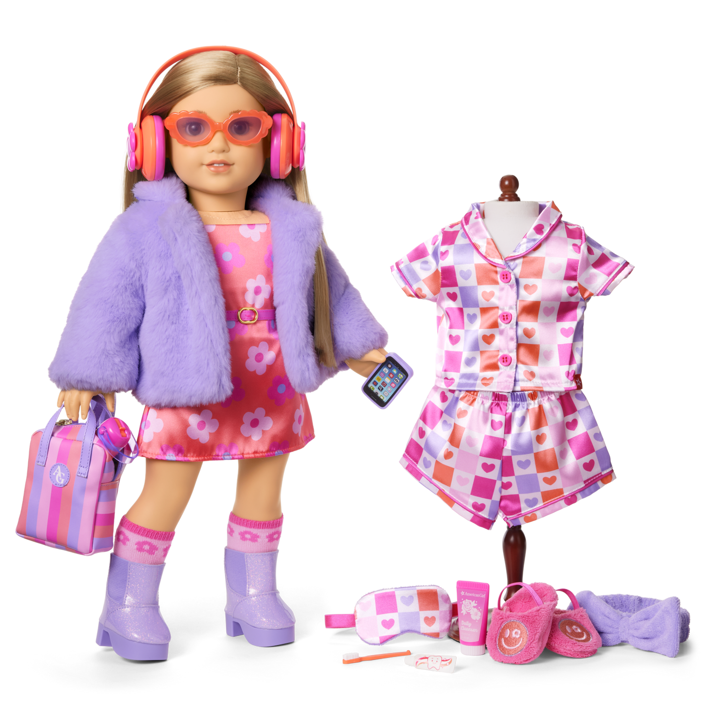 Truly Me™ #131 Doll & Day of Fun All-in-One Set D2