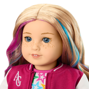Truly Me™ 18-inch Doll #110 with wavy blonde hair W2